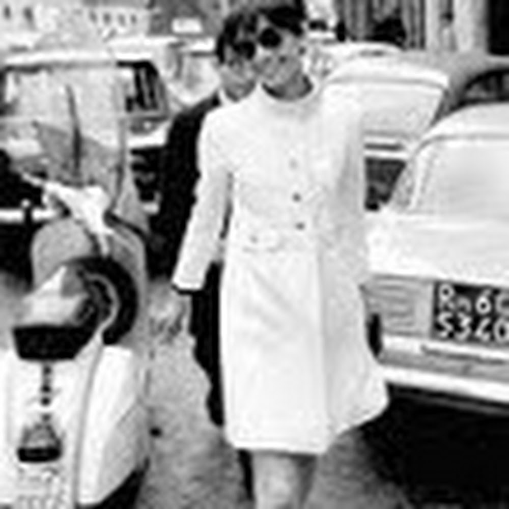 Meet your Posher, Dee a