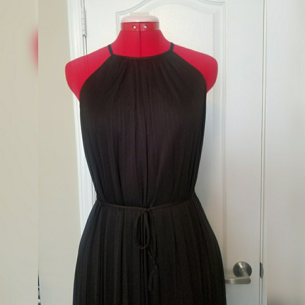 Long, sexy, black, hi-low dress - Picture 2 of 7