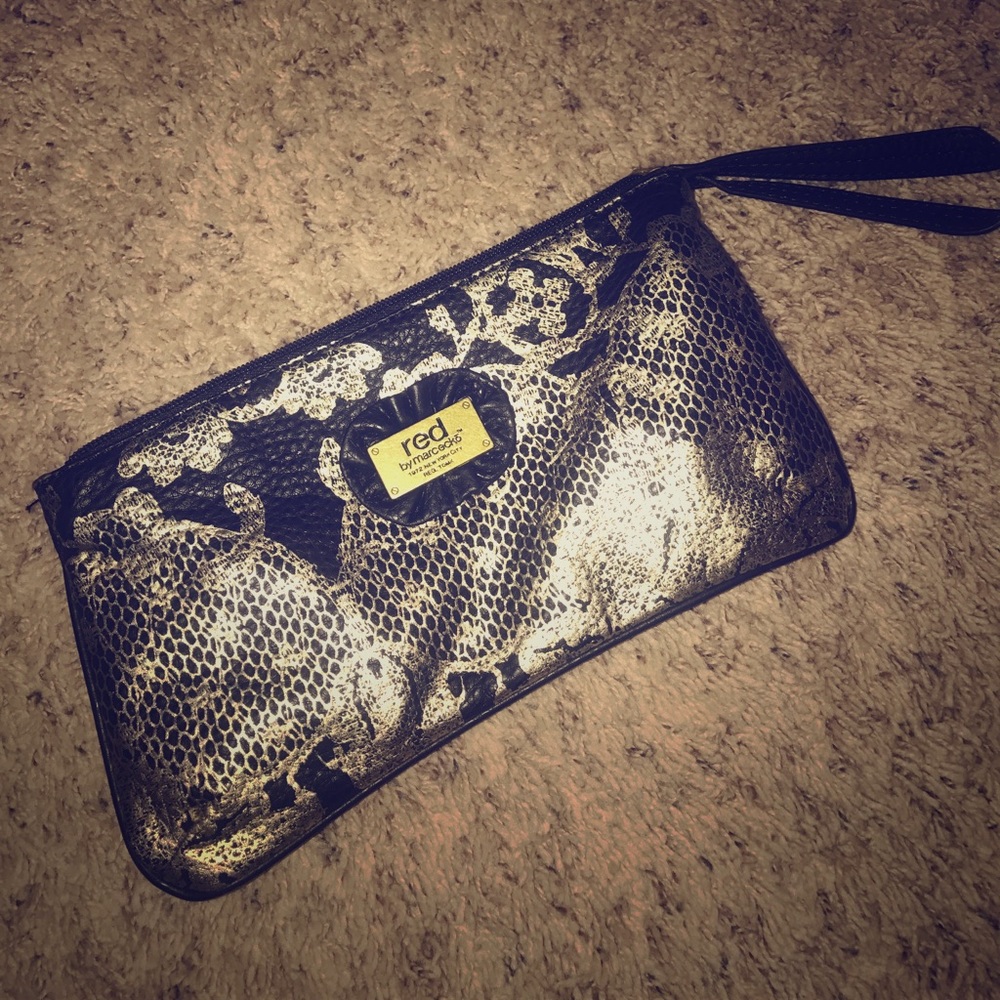 Black Clutch