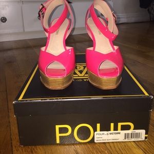 Pour La Victoire Taryn Heels