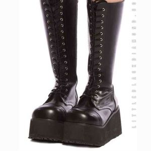 ✨✨ SOLD✨✨ Demonia 502 lace up platform boots
