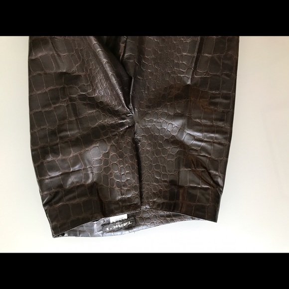 Chocolate brown faux croc pleather pants - Picture 2 of 2