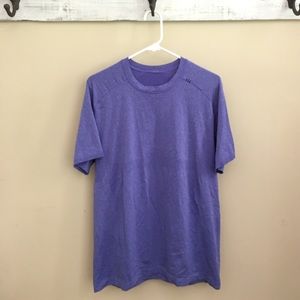 lululemon tshirt ••