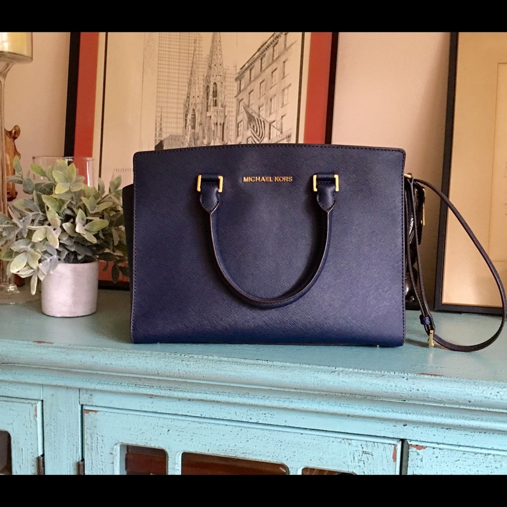 Michael Kors Selma Satchel - Large size Navy blue