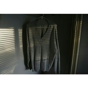 Light gray oversized V-neck sweater (plus)