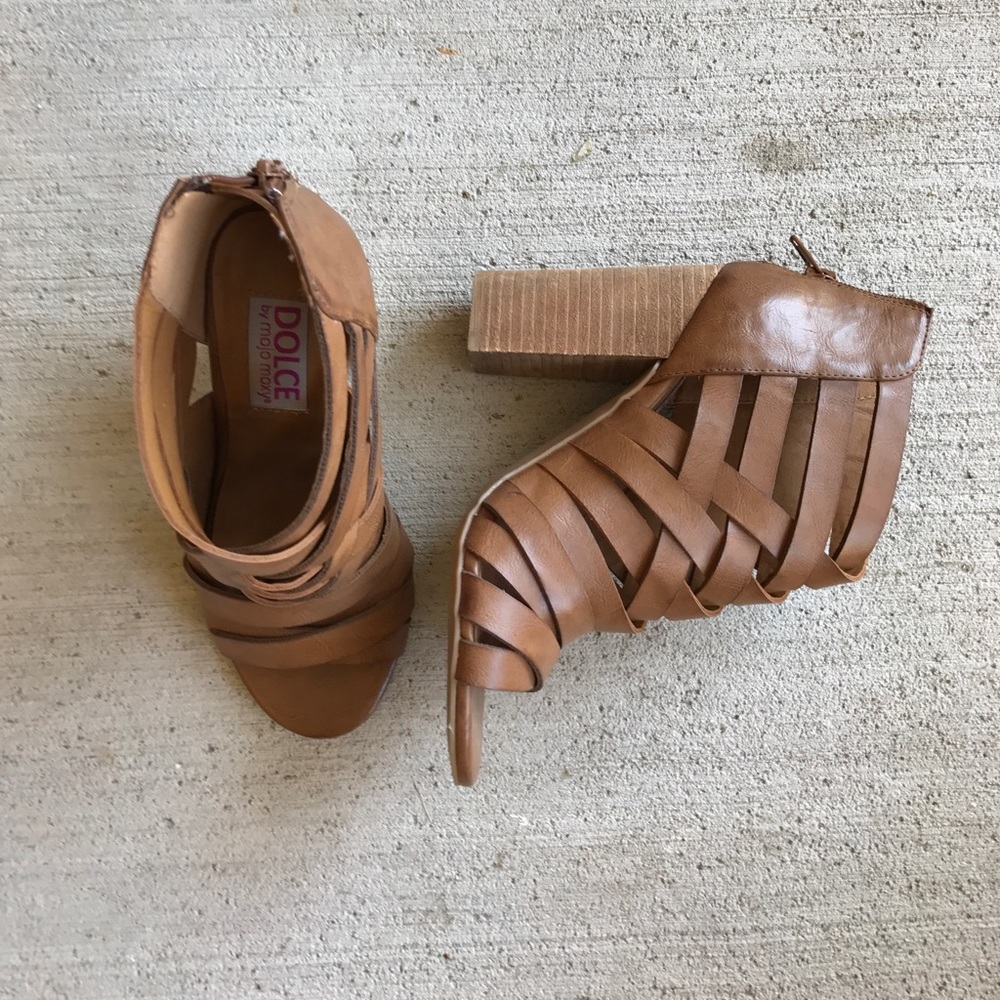 Brand New Mojo Moxy Block Heels, Size 6