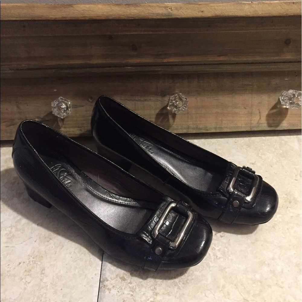 Black loafers - Picture 2 of 3