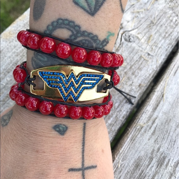 Handmade Wonder Woman Wrap Bracelet - Picture 1 of 1