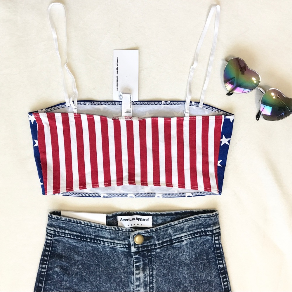 • Star Spangled Crop Top • - Picture 3 of 7