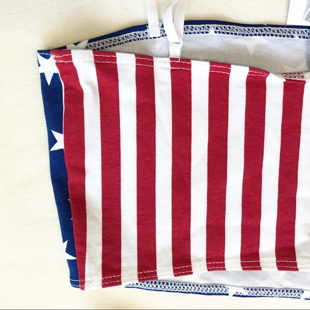 • Star Spangled Crop Top • - Picture 6 of 7