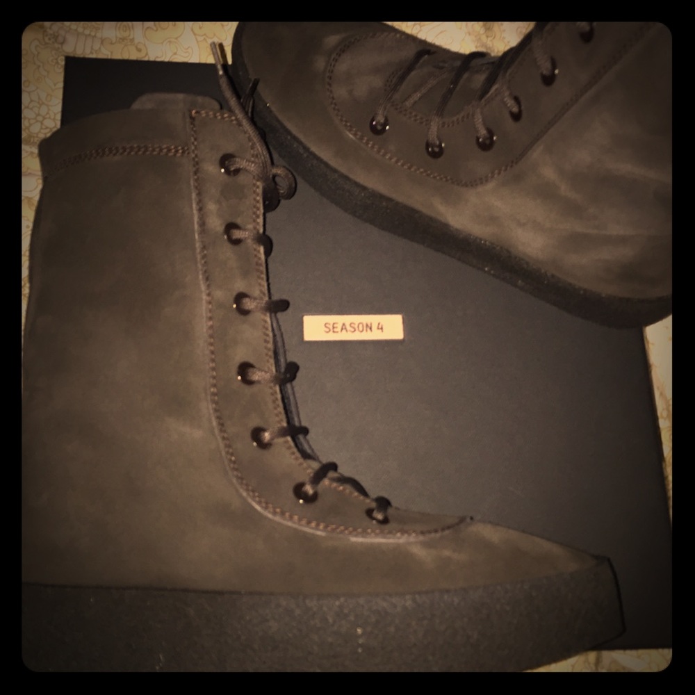 Yezzy Crepe Boots