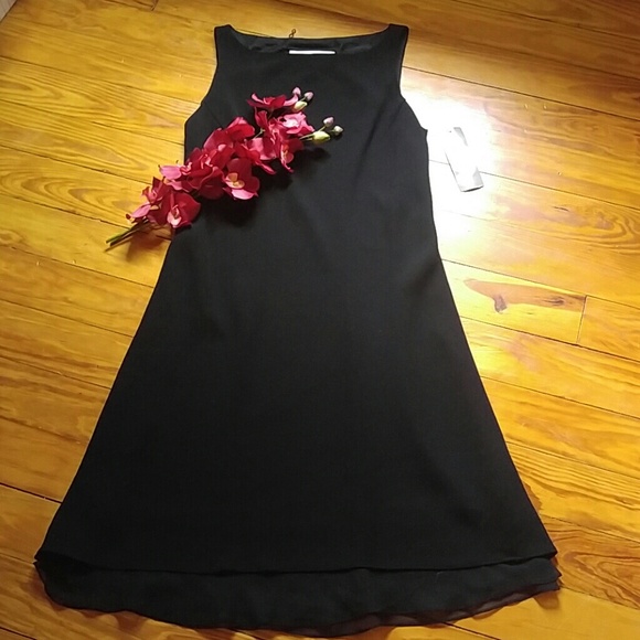 Jones New York Dresses & Skirts - Jones New York Dress semi-formal LBD
