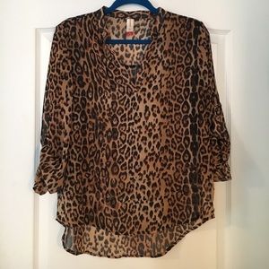 3/4 sleeve cheetah print chiffon top. NWOT