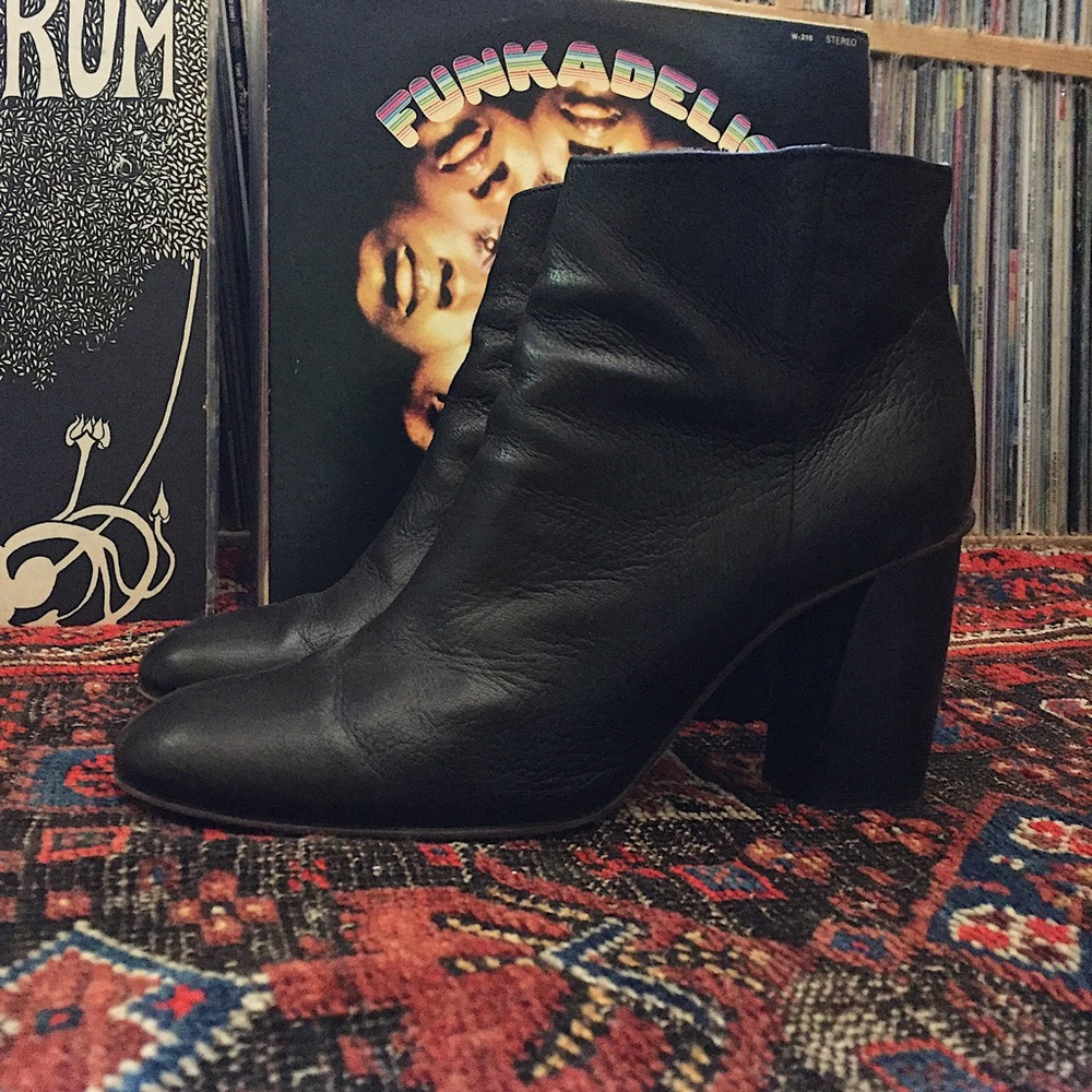 SOLD Everlane Black Italian Leather Ankle Boots