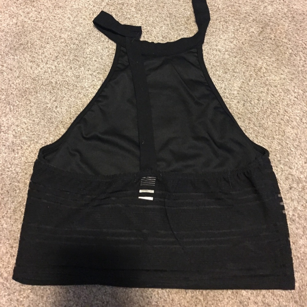 Black crop top - Picture 2 of 2