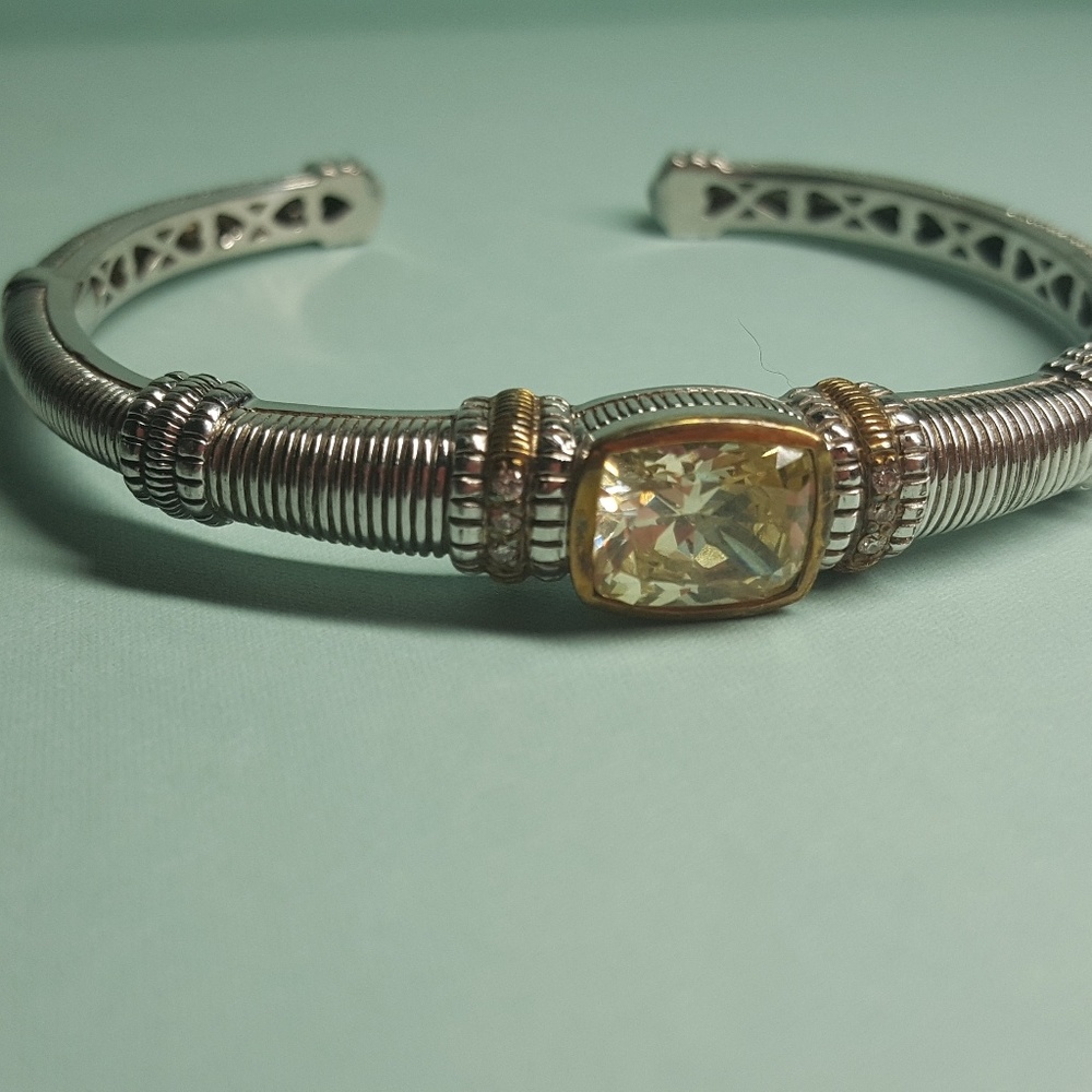 LOWERED PRICE Judith Ripka bangle bracelet