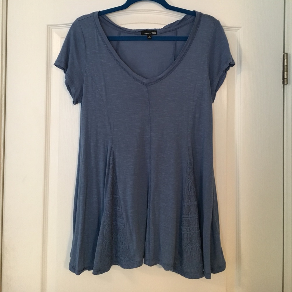 Blue v-neck tunic. NWOT