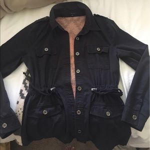 Buckle jacket!