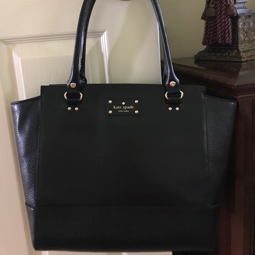 Black Kate Spade ♠️ (FREE SHIPPING ONLY TODAY)