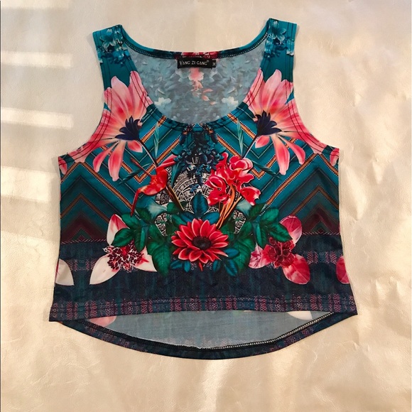 Floral Crop Top - Picture 2 of 5