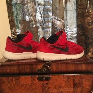 Nike Free Toddler sneaker! 👟