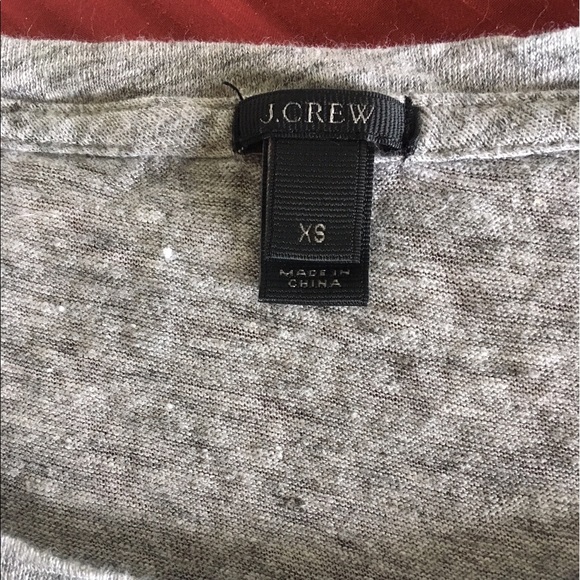 Grey pompom tee 🎉 - Picture 3 of 3