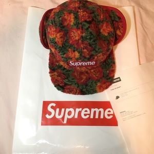 Supreme Roses Sherpa Fleece Earflap Cap size S/M