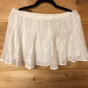 Abercrombie & Fitch lace mini skirt