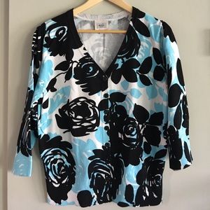 Eci light weight sweater XL