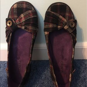 *ON HOLD* Nomad plaid flats size 10