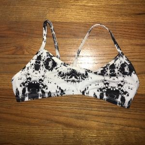 Jolyn size large of ghost pattern