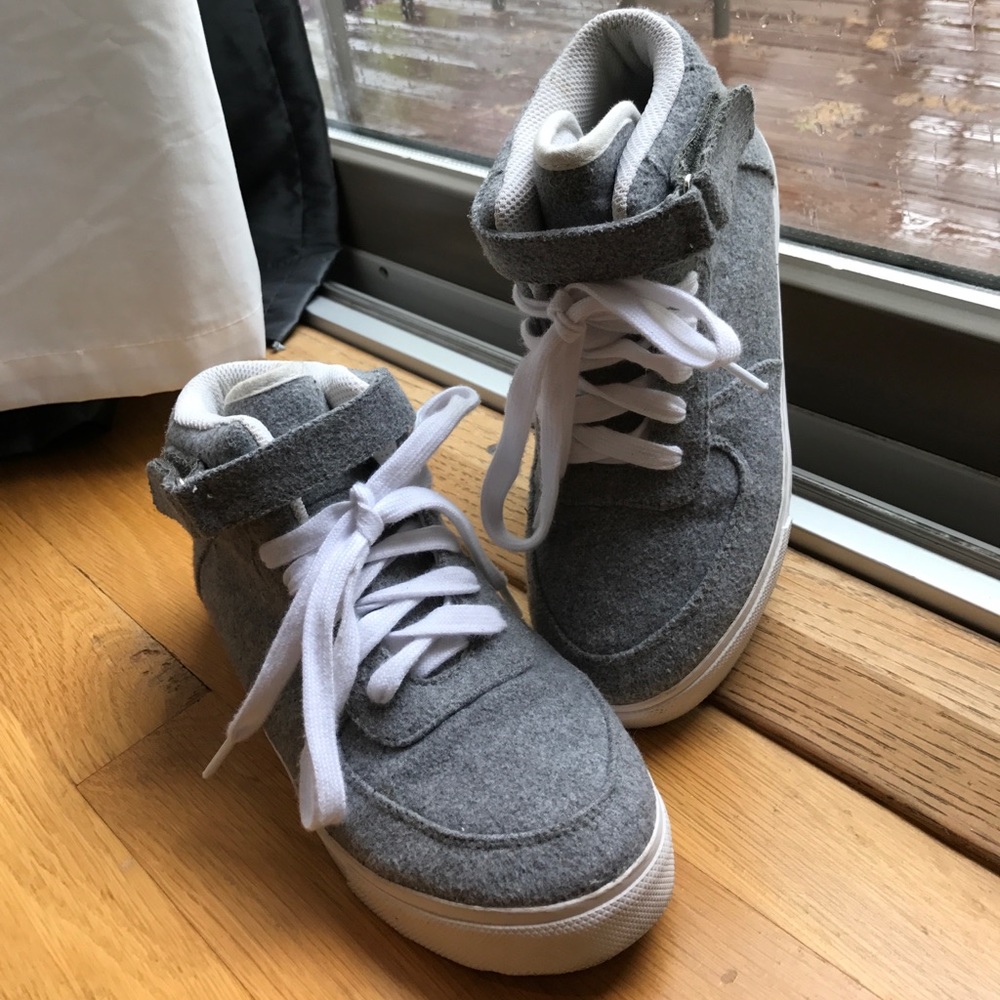 JEFFREY CAMPBELL - JC PLAY Slater Wool Sneaker