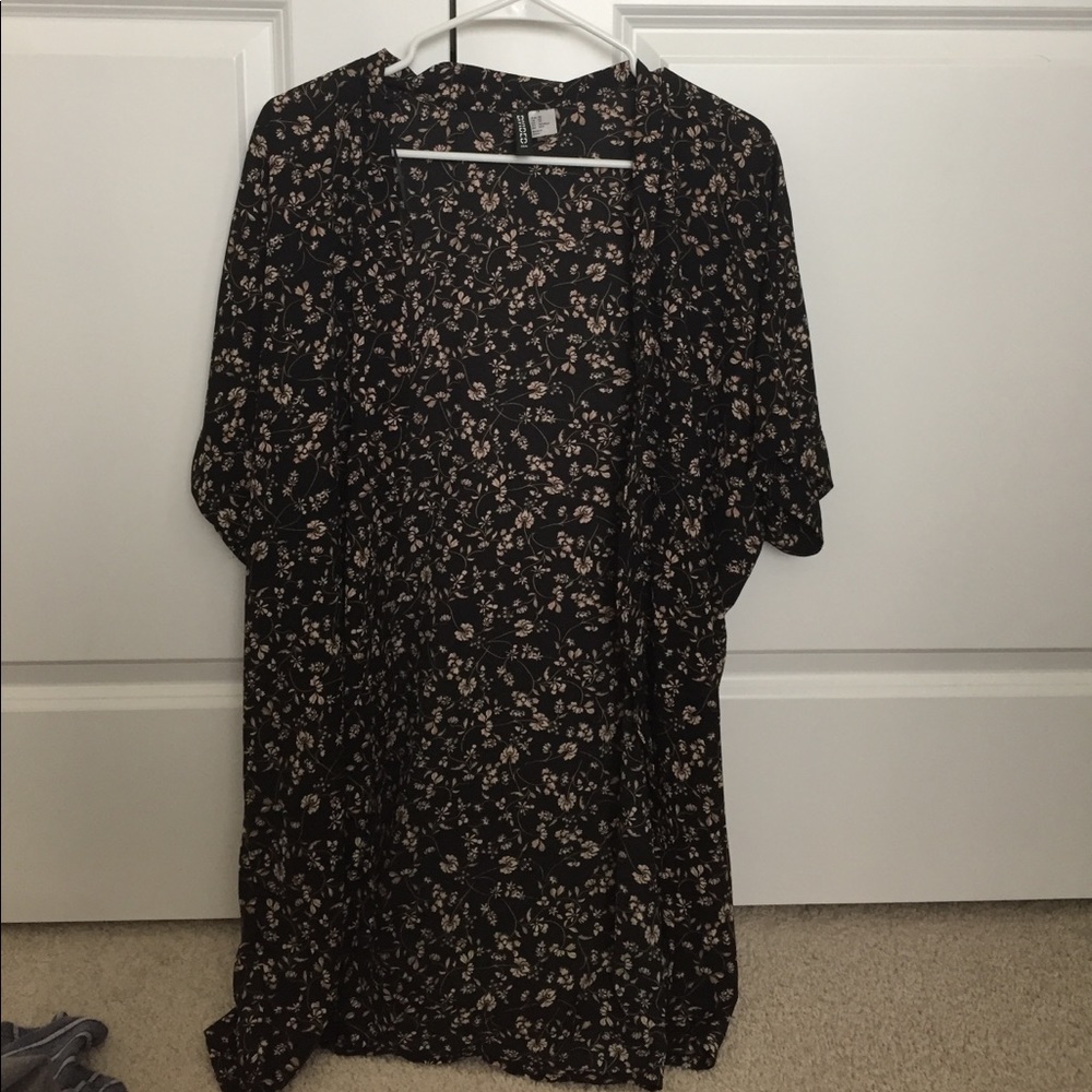 H&M floral kimono