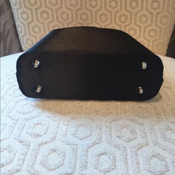 Classic Classy Black evening Bag - Picture 5 of 5