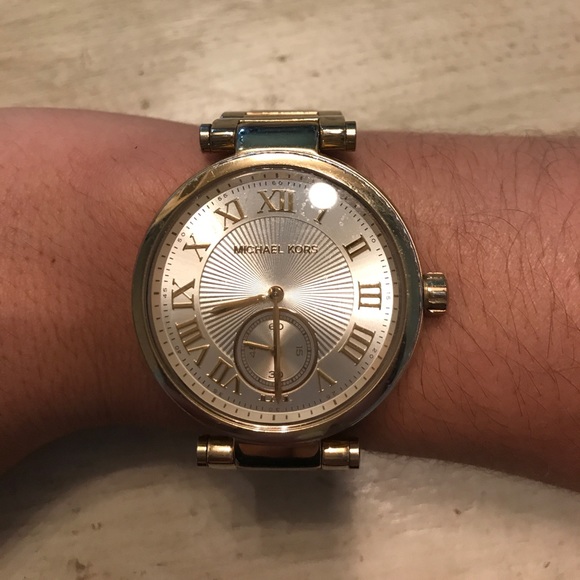 Michael Kors Watch - Picture 4 of 4