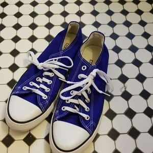Royal blue Converse