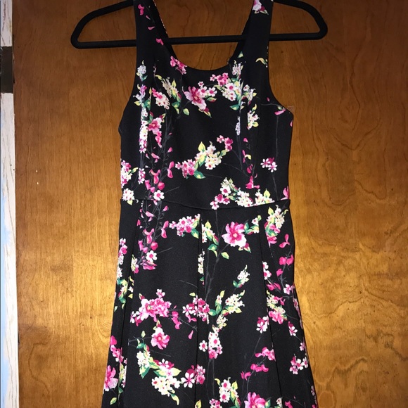 Express Dresses & Skirts - Express Dress