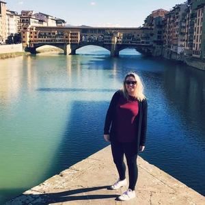 Meet your Posher, Nicole