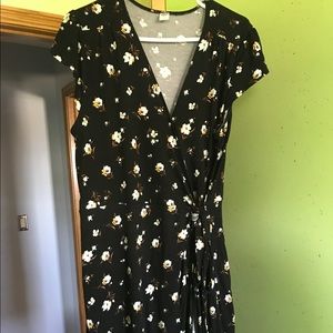 Old navy wrap dress