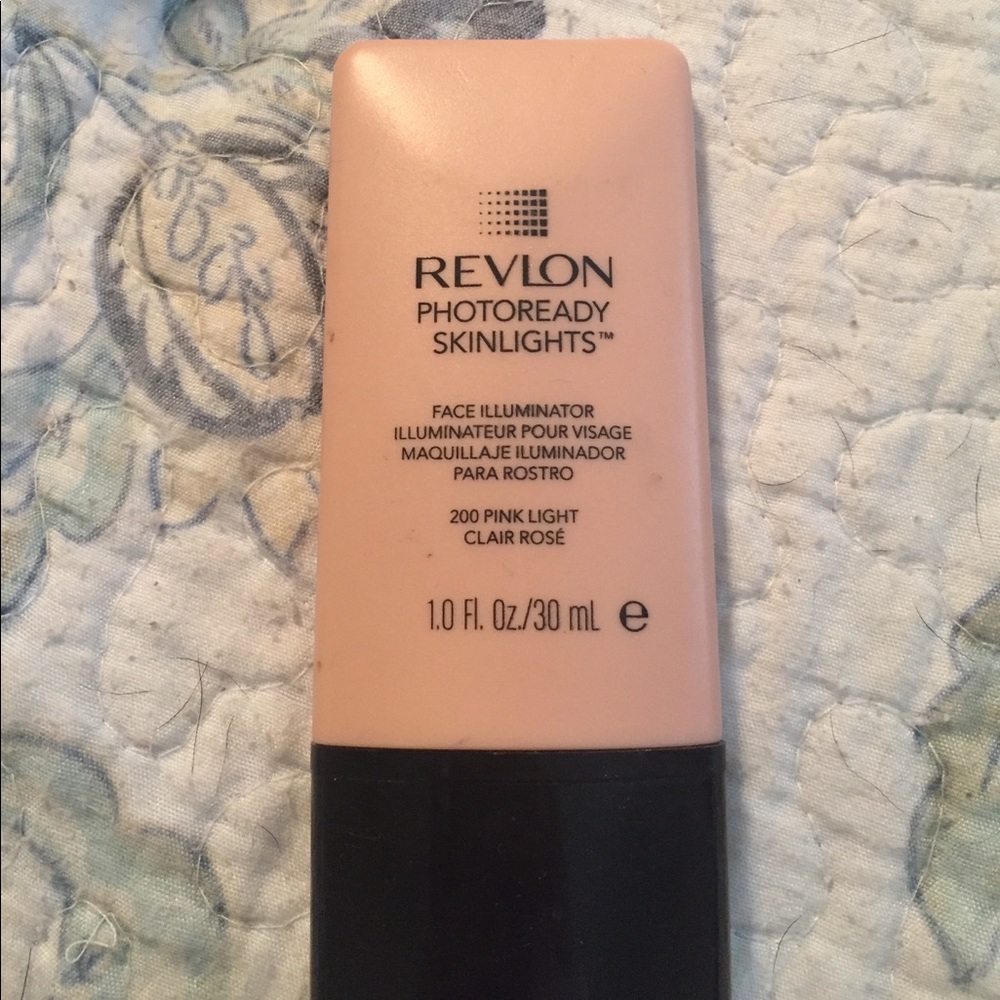 Revlon Photoready Skin Lights 200 Pink Light