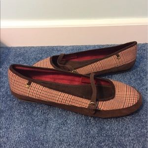 *ON HOLD* Roxy Mulberry slip ons size 10