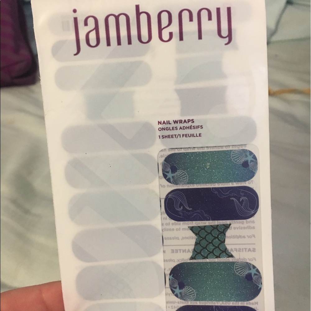 Used "Disney Sapphire Sea" Jamberry wraps