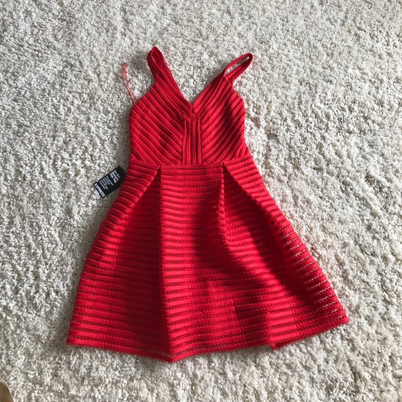 Express, Red Dress - Picture 4 of 8