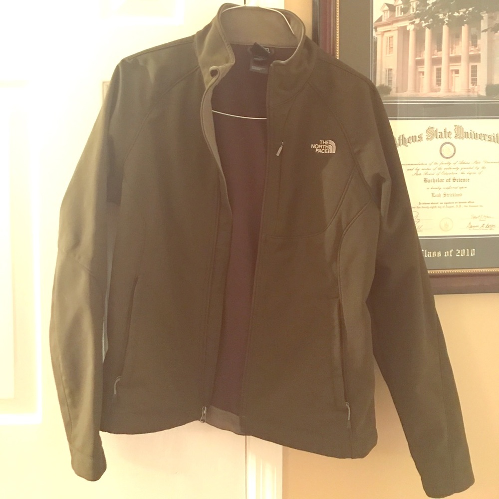 Women's North Face Brown Apex jacket.