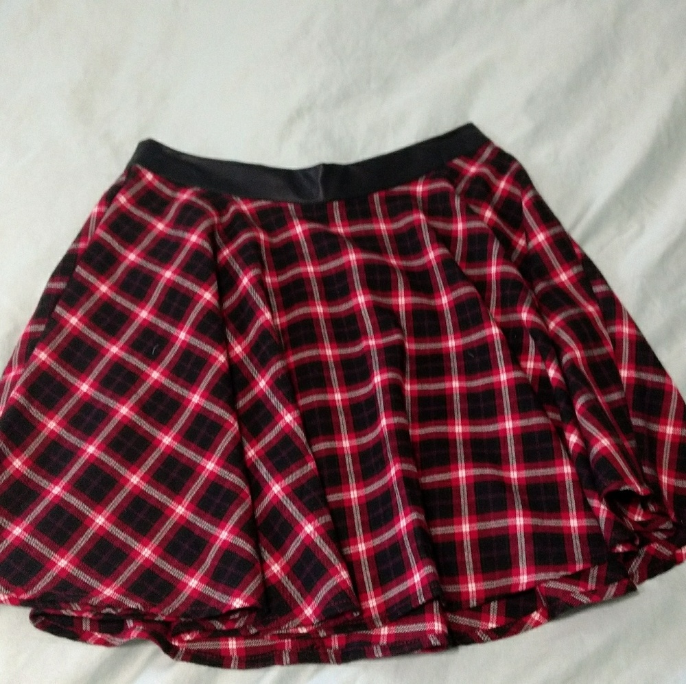 Plaid skirt! Forever 21