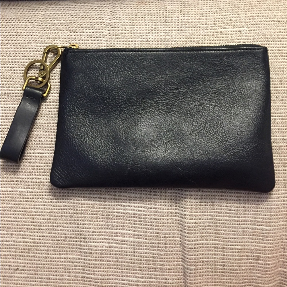 Madewell black leather wallet clutch with keychain