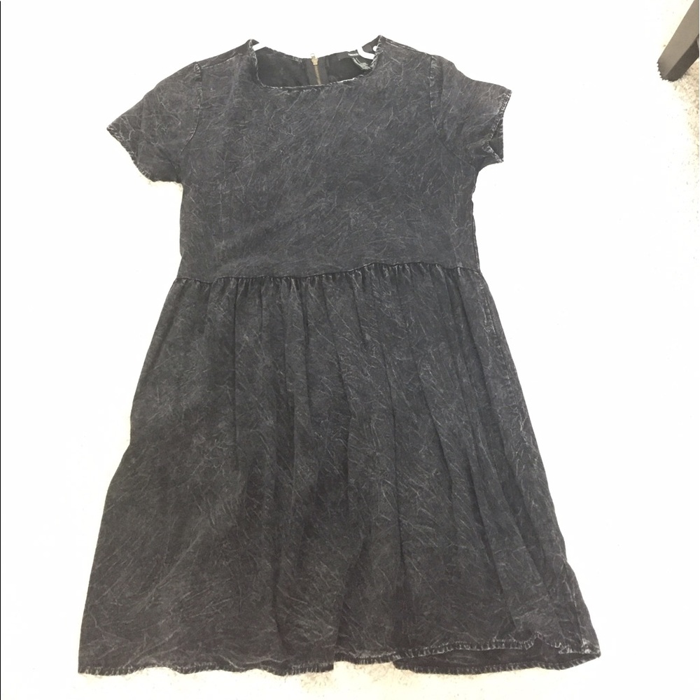 Forever 21 dark gray/black babydoll dress