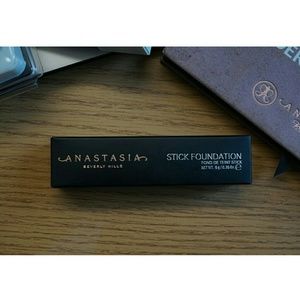 Anastasia Beverly Hills Stick Foundation