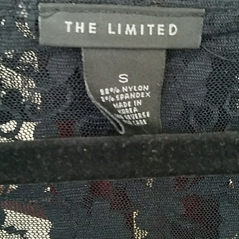 Vintage The Limited flowered sheer lace black ruffled top. Size S. - Picture 4 of 4