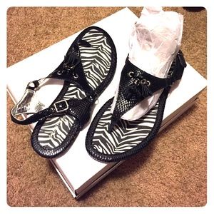 Sperry black thong sandals 8.5